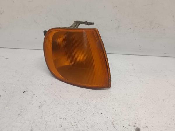 CLIGNOTEUR DROIT VW POLO 6N 1994-2001 - Vue 1